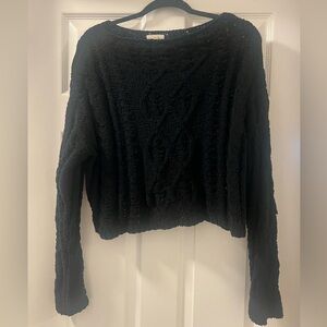 Cropped Cable-Knit Crewneck Sweater - Black